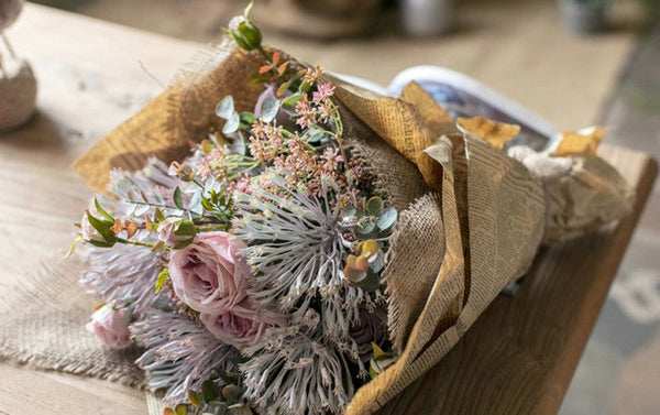 Modern Artificial Flowers for Home Decoration, Rose Flowers, Eucalyptus Globulus, Holly Leaf, Bedroom Flower Arrangement Ideas, Spring Flower Arrangement for Living Room-Art Painting Canvas