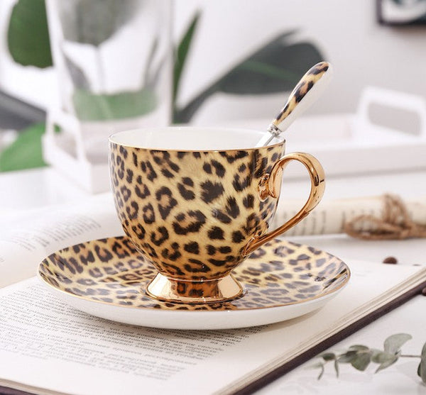 Unique Ceramic Coffee Cups and Saucers, Creative Ceramic Coffee Cups, Beautiful British Tea Cups, Creative Bone China Porcelain Tea Cup Set-Art Painting Canvas