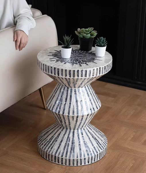 Shell Small Sofa Side Table, Bedside Small Side Table, Portable Casual Side Table, Contemporary Round Side Table, Creative Coffee Table-Art Painting Canvas