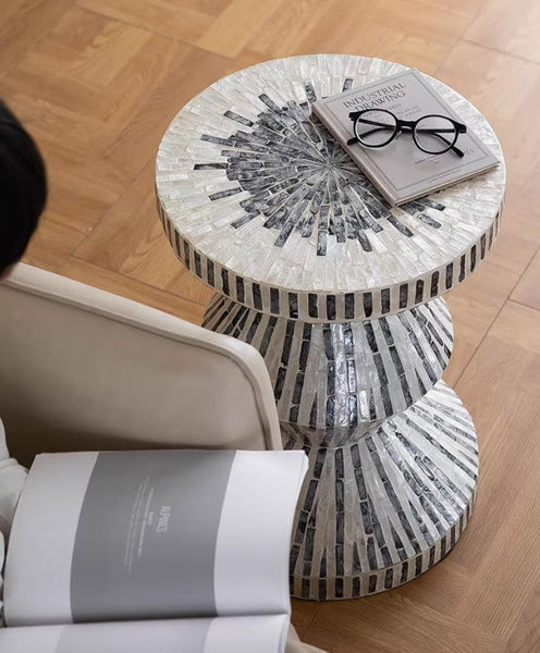 Shell Small Sofa Side Table, Bedside Small Side Table, Portable Casual Side Table, Contemporary Round Side Table, Creative Coffee Table-Art Painting Canvas