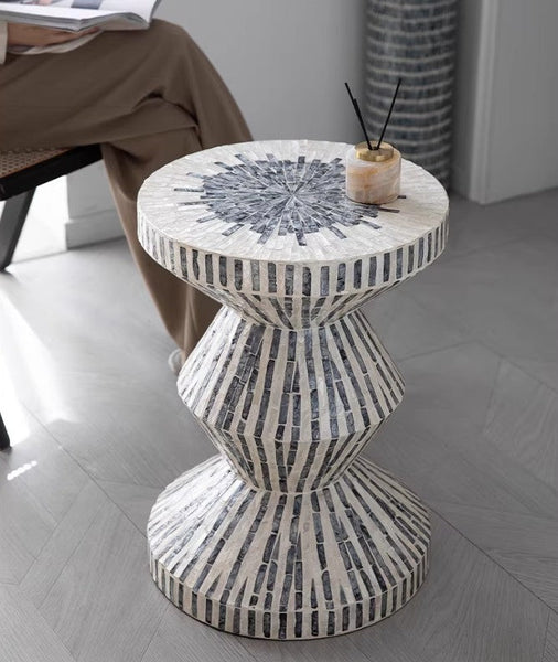 Bedside Small Side Table, Portable Casual Side Table, Shell Small Sofa Side Table, Contemporary Round Side Table, Creative Coffee Table-Art Painting Canvas