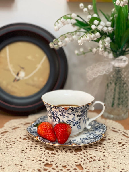 French Style China Porcelain Tea Cup Saucer Set, 7.8 oz Tea Cup and Saucers, Royal Ceramic Cups, Elegant Vintage Ceramic Coffee Cups for Traditional Afternoon Tea-Art Painting Canvas