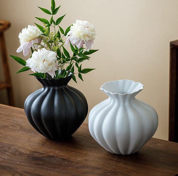 Handmade Water Holding Flower Vases, Modern Black Flower Vase Centerpiece on Table, Porcelain Flower Vases, Ceramic Bouquet Vases-Art Painting Canvas
