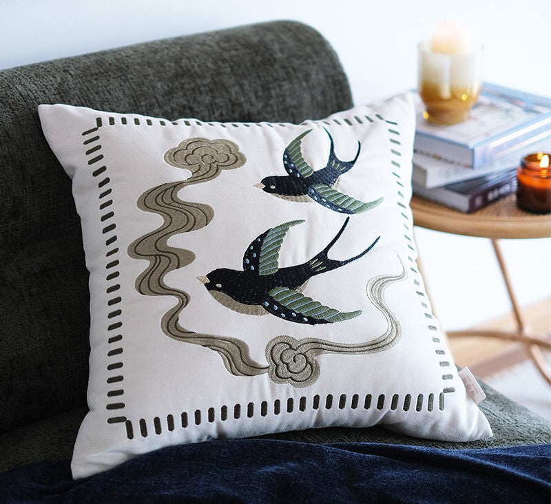Luxury Decorative Pillows For Couch Modern Throw Pillows, Premium Quality Velvet And Silk Blend Cushions, Opulent Home Decor For Upscale Living Rooms, Elegant Metallic Accents And Delicate Embroidery, Designer Style Square Pillows For Sofa