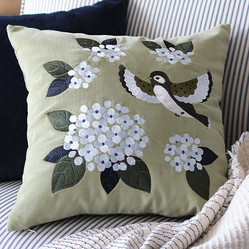 Decorative Pillow Arrangement Ideas For Living Room Couch, Expert Tips For Styling Throw Pillows At Home, Mix Of Textures Colors And Patterns For Sofa, Complete Guide To Perfect Pillow Placement And Layering, Inspirational Home Decor Cushion Setups