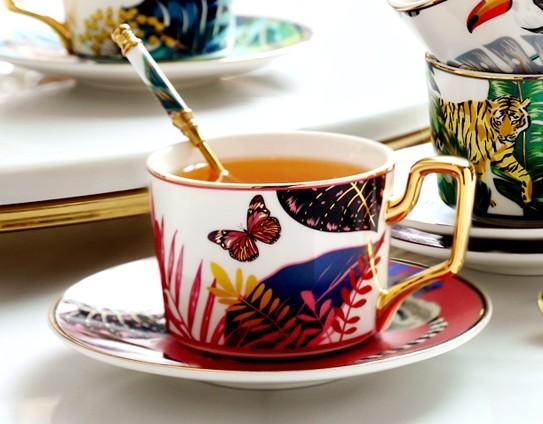 Butterfly Pattern Porcelain Coffee Cups, 7.4 oz Coffee Cups with Gold Trim and Gift Box, Tea Cup and Saucer-Art Painting Canvas