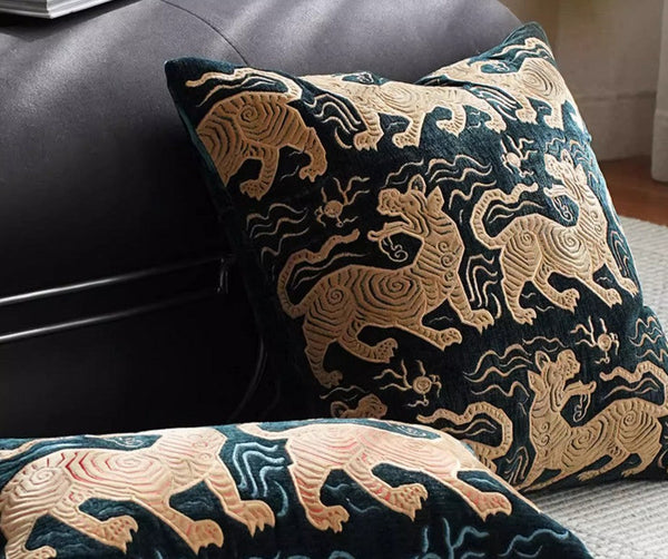 Embroidery Tiger Pattern Pillows for Couch, Contemporary Modern Sofa Pillows, Decorative Throw Pillows for Bedroom, Large Modern Sofa Pillow for Living Room-Art Painting Canvas