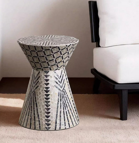 Contemporary Round Side Table, Creative Coffee Table, Bedside Small Side Table, Portable Casual Side Table, Shell Small Sofa Side Table-Art Painting Canvas