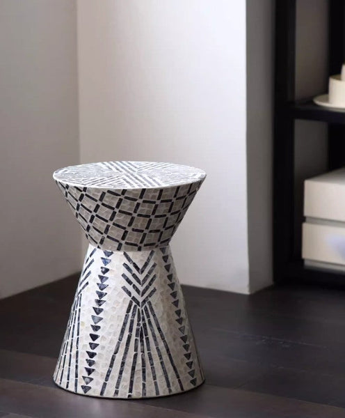 Modern Portable Casual Side Table, Contemporary Round Side Table, Creative Coffee Table, Bedside Small Side Table, Shell Small Sofa Side Table-Art Painting Canvas
