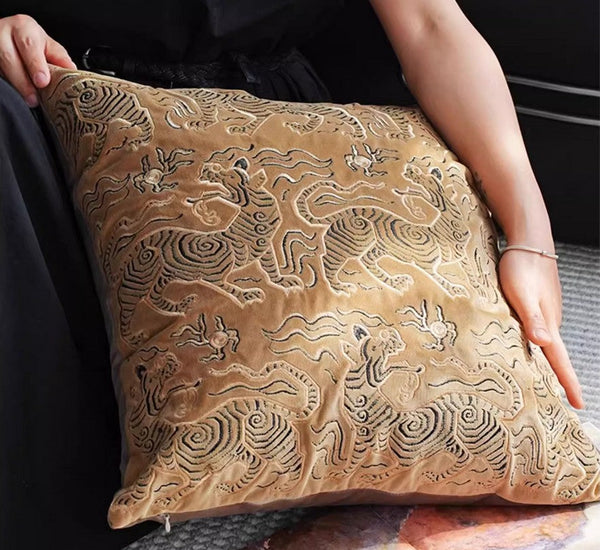 Contemporary Modern Sofa Pillows, Embroidery Tiger Pattern Pillows for Couch, Decorative Throw Pillows for Bedroom, Large Modern Sofa Pillow for Living Room-Art Painting Canvas
