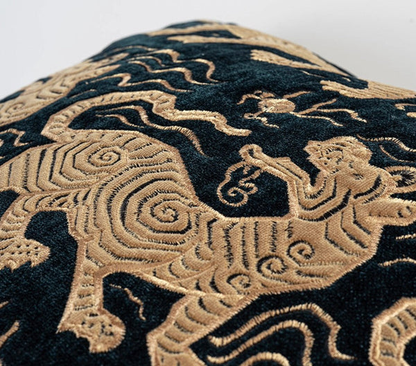 Embroidery Tiger Pattern Pillows for Couch, Contemporary Modern Sofa Pillows, Decorative Throw Pillows for Bedroom, Large Modern Sofa Pillow for Living Room-Art Painting Canvas