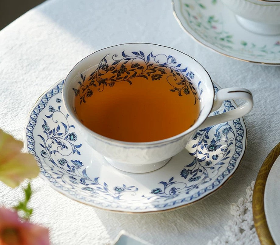Classic British Tea Cups Elegant Tea Cup With Matching Saucer And Spoon