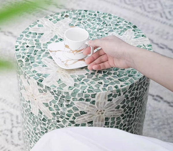 Contemporary Round Side Table, Portable Casual Side Table, Shell Small Sofa Side Table, Unique Small End Table, Creative Coffee Table-Art Painting Canvas