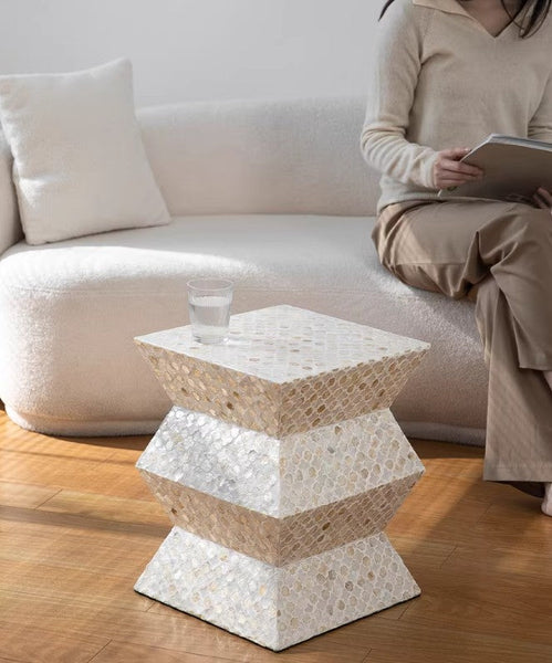 Portable Casual Side Table, Shell Small Sofa Side Table, Unique Small End Table, Contemporary Round Side Table, Creative Coffee Table-Art Painting Canvas