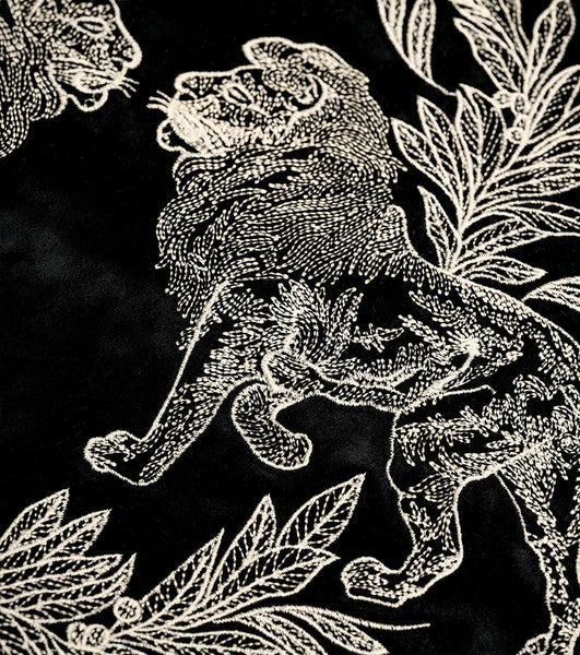 Modern Pillows for Couch, Embroidery Lion Decorative Pillow Covers, Decorative Throw Pillows for Living Room, Large Modern Sofa Pillows-Art Painting Canvas