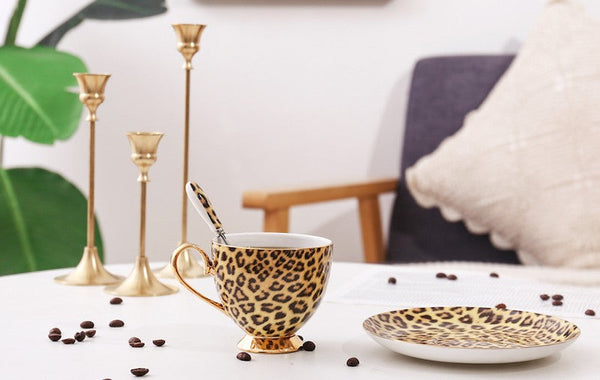 Unique Ceramic Coffee Cups and Saucers, Creative Ceramic Coffee Cups, Beautiful British Tea Cups, Creative Bone China Porcelain Tea Cup Set-Art Painting Canvas