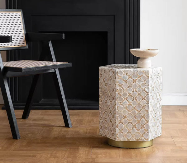 Creative Coffee Table, Contemporary Small Sofa Side Table, Shell Small Side Table, Portable Casual Side Table, Unique Small End Table-Art Painting Canvas