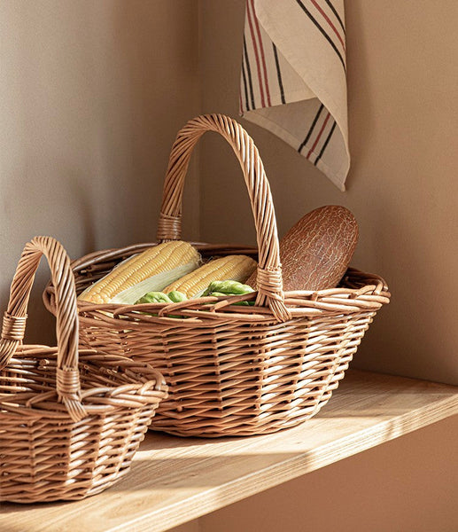 Large Picnic Food Basket with Handle, Lovely Willow Weaving Baskets for Vegetable, Natural Hand-woven Wicker Storage Basket, Natural Fruit Basket, Kitchen Storage Baskets-Art Painting Canvas