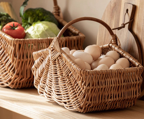 Large Picnic Food Basket with Handle, Natural Hand-woven Wicker Storage Basket, Lovely Willow Weaving Baskets for Vegetable, Natural Fruit Basket, Kitchen Storage Baskets-Art Painting Canvas