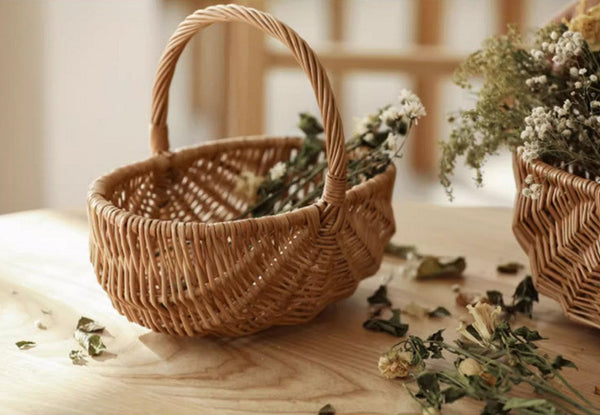 Natural Fruit Basket, Kitchen Storage Baskets, Natural Hand-woven Wicker Storage Basket, Large Picnic Food Basket with Handle, Lovely Willow Weaving Baskets for Vegetable-Art Painting Canvas