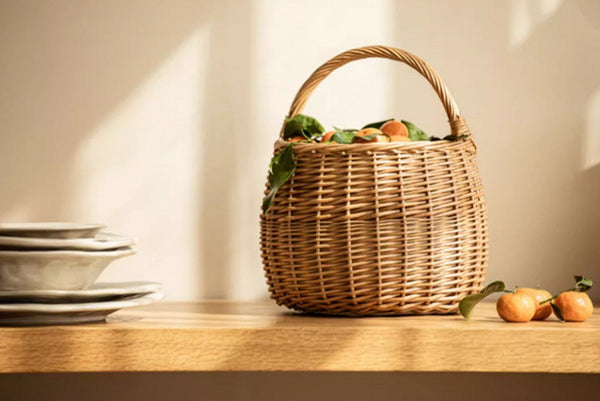 Storage Basket for Kitchen, Picnic Storage Basket with Handle, Hand-woven Wicker Storage Basket, Natural Fruit Basket, Willow Weaving Baskets for Vegetable-Art Painting Canvas