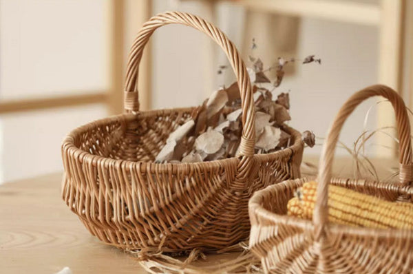 Natural Fruit Basket, Kitchen Storage Baskets, Natural Hand-woven Wicker Storage Basket, Large Picnic Food Basket with Handle, Lovely Willow Weaving Baskets for Vegetable-Art Painting Canvas