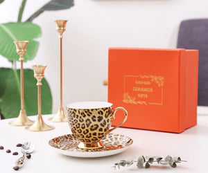 Unique Ceramic Coffee Cups and Saucers, Creative Ceramic Coffee Cups, Beautiful British Tea Cups, Creative Bone China Porcelain Tea Cup Set-Art Painting Canvas